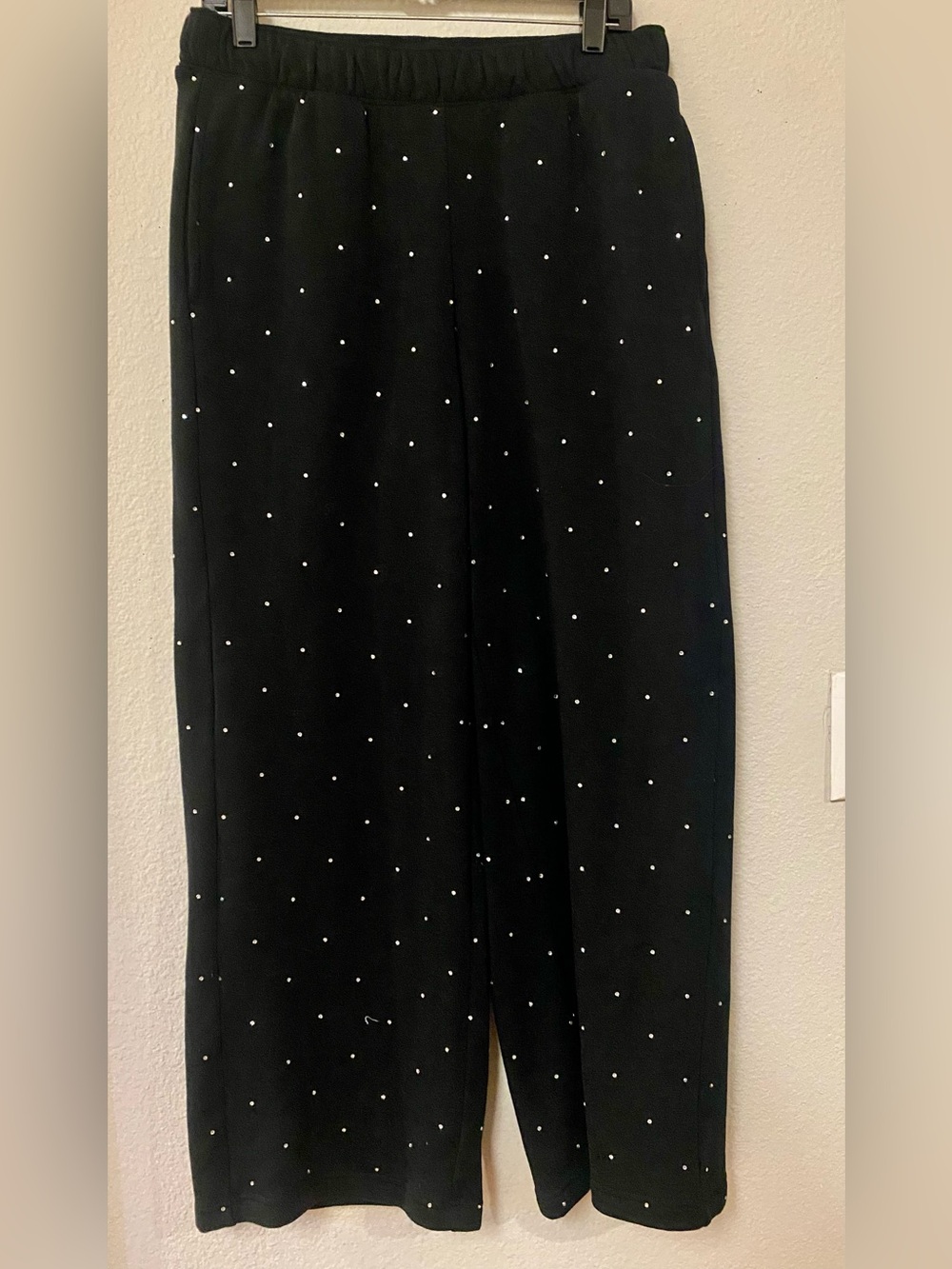 Torrid Black Rhinestone-Accent Fleece Joggers - Size 00 - Quick List For Live